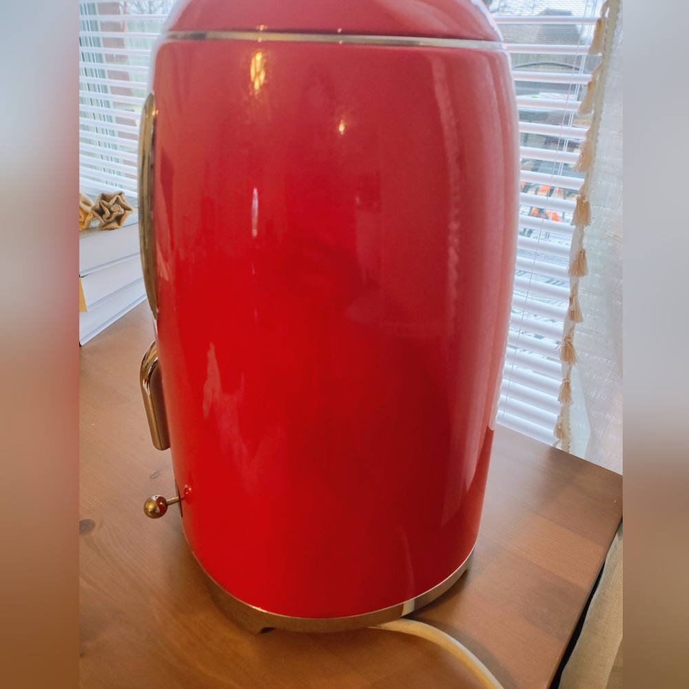 SMEG Retro Red Coffee Machine - Picture 5 of 11